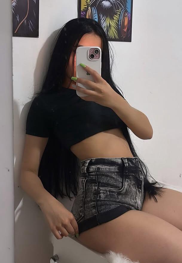 637054839: Chica busca chico en Málaga