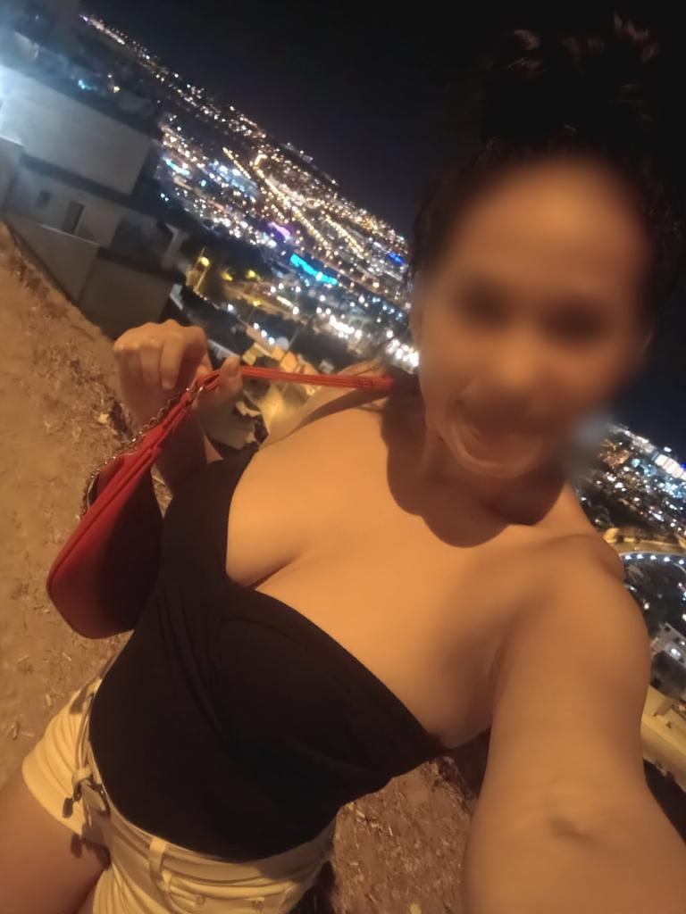 613683494: Chica busca chico en Tenerife