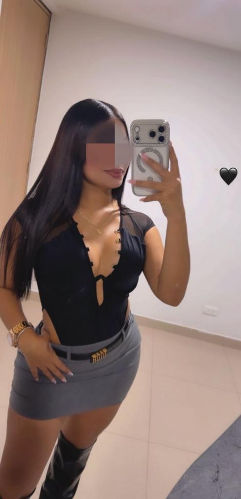 Chica busca chico en Ibiza: 