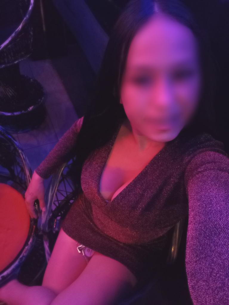 613683494: Chica busca chico en Tenerife