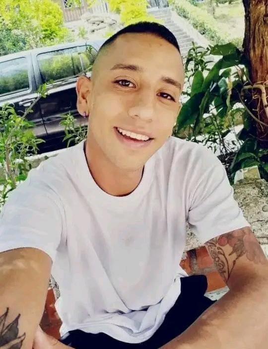 692709707: Chico busca chica en Madrid