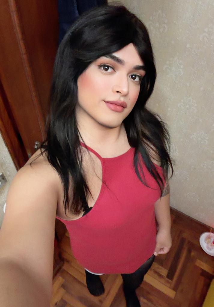 619641255: Transexual en Pontevedra