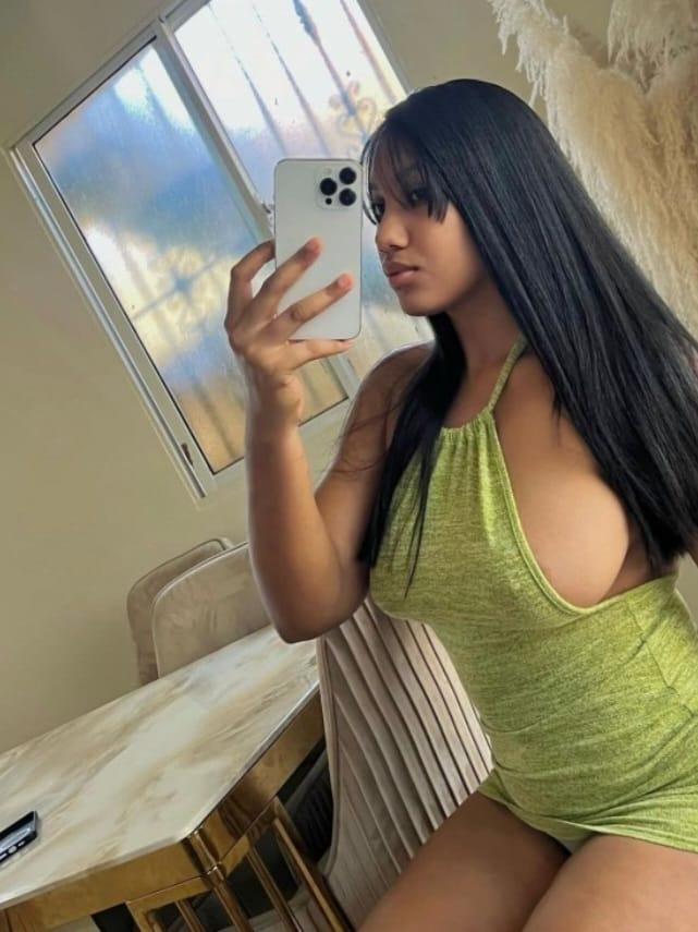 614990206: Chica busca chico en Cádiz