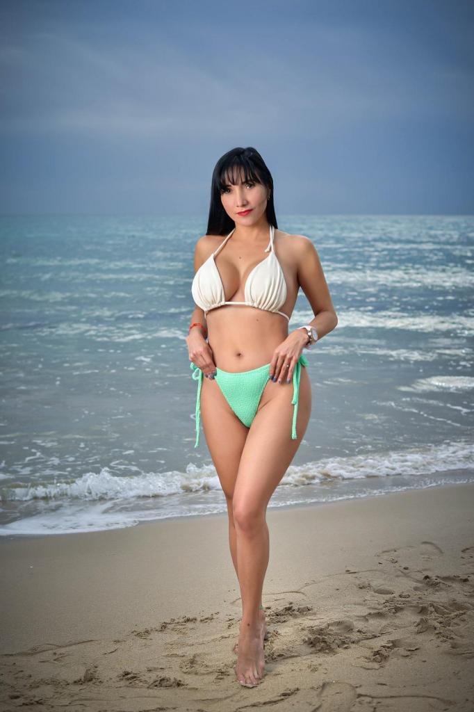 Chica busca chico en Alicante: Chica busca chico