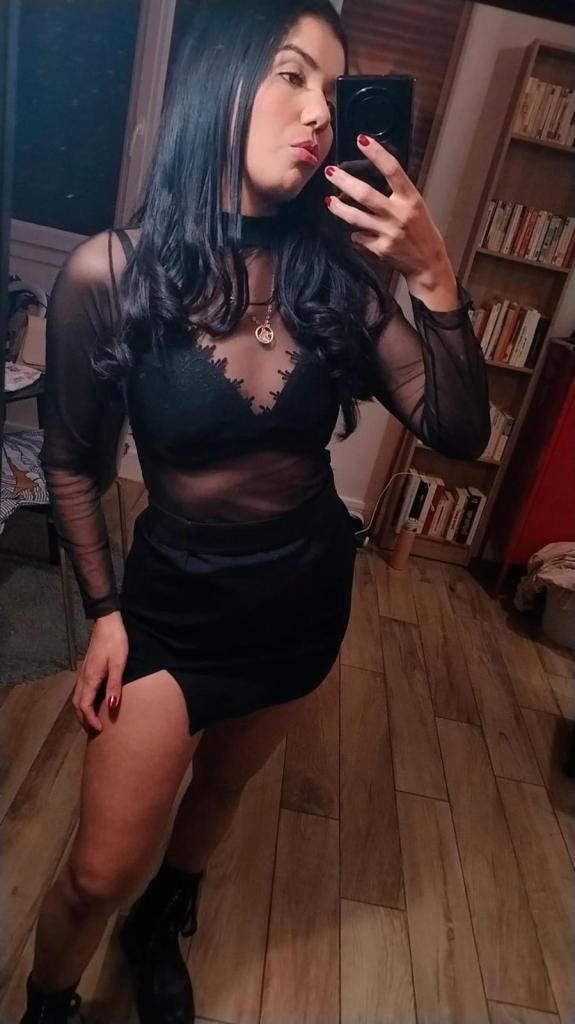 Chica busca chico en Tarragona: Chica busca chico