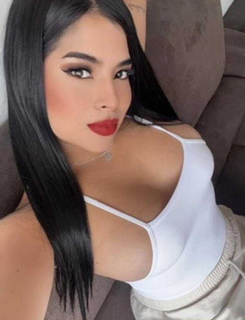 641399263: Chica busca chico en Murcia