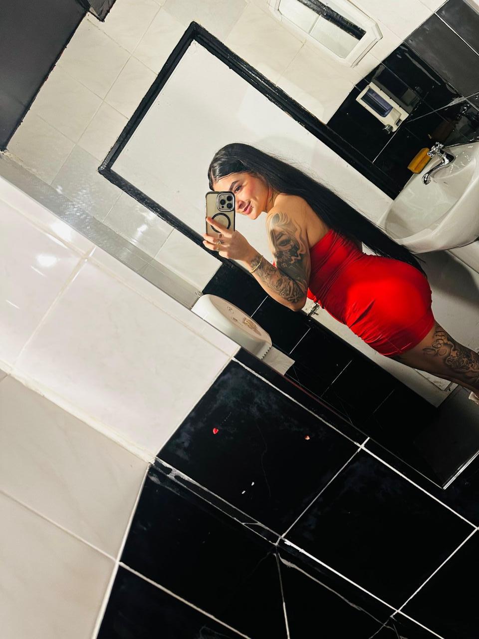 Chica busca chico en Huelva: 