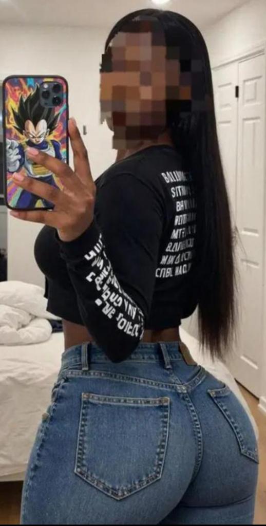 632694547: Chica busca chico en La Coruña