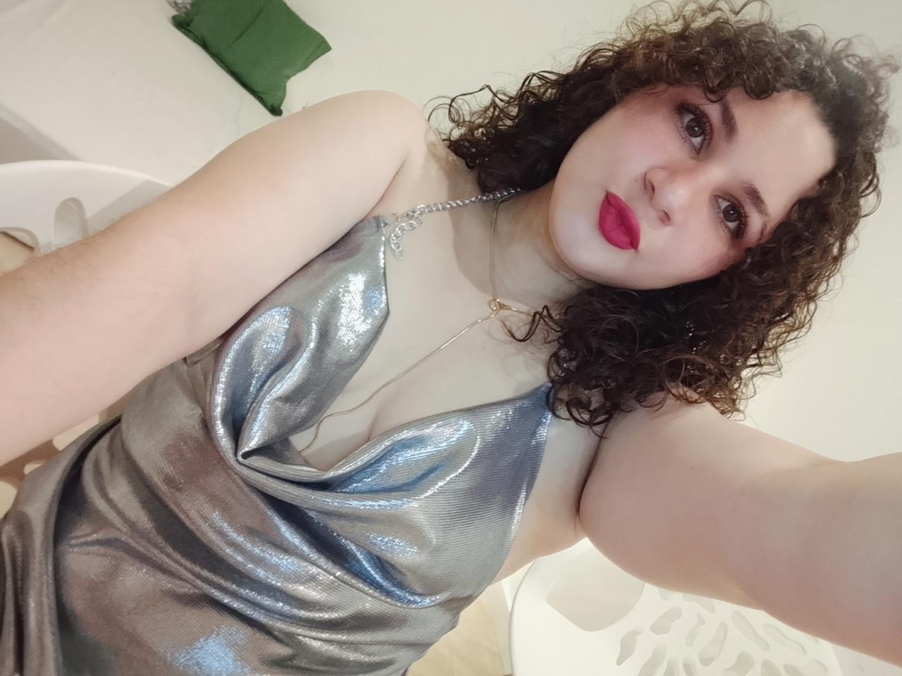 632355422: Chica busca chico en Barcelona