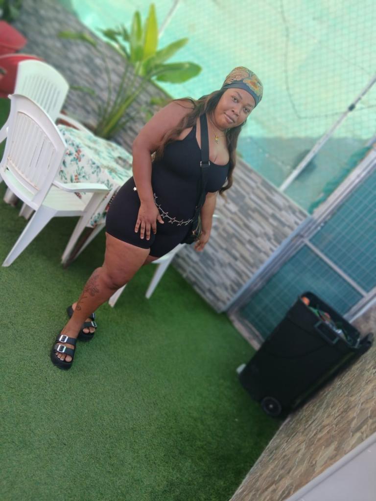 Chica busca chico en Huelva: 
