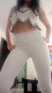 745086596: Chica busca chico en Tarragona