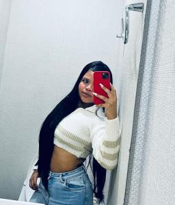634385704: Chica busca chico en Sevilla