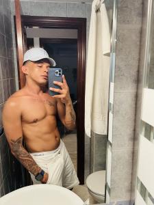 631126262: Chico busca chica en Tenerife