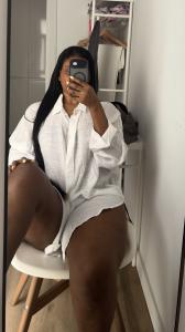 670226260: Chica busca chico en Gerona