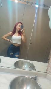 614702156: Chica busca chico en Madrid
