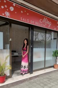 688143769: Chica busca chico en Barcelona