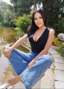 637877815: Chica busca chico en Madrid