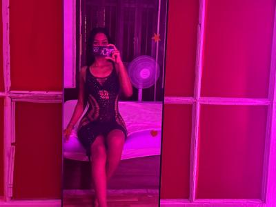 619889655: Chica busca chico en Barcelona