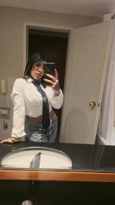 613755193: Chica busca chico en Sevilla