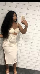 695718645: Travesti en Barcelona