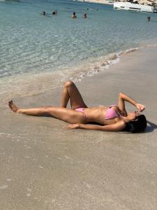 600695300: Chica busca chico en Ibiza