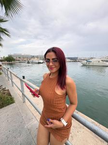 743031025: Chica busca chico en Granada