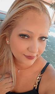 631043293: Chica busca chico en Barcelona