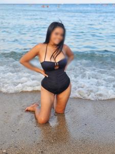 692714370: Chica busca chico en Barcelona