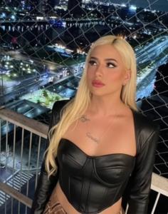 675831682: Chica busca chico en Tenerife