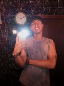 662494179: Chico busca chica en Madrid