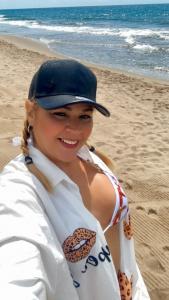 613384601: Chica busca chico en La Coruña
