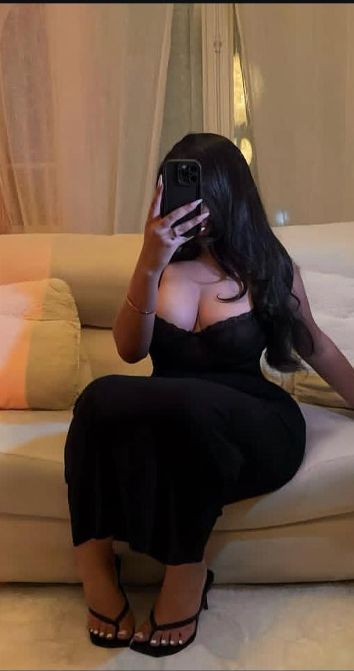 Chica busca chico en Almería: 