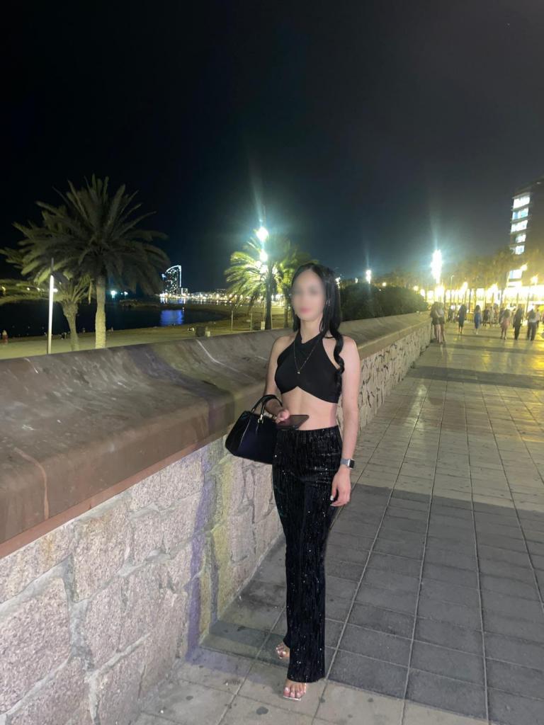 666314466: Chica busca chico en Ibiza