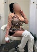 653263630: Chica busca chico en Sevilla