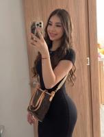 661928820: Chica busca chico en Sevilla