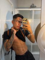 643093545: Chico busca chica en Málaga