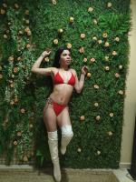664874220: Chica busca chico en Madrid