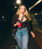 613989435: Chica busca chico en Las Palmas