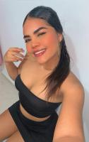 634385704: Chica busca chico en Sevilla