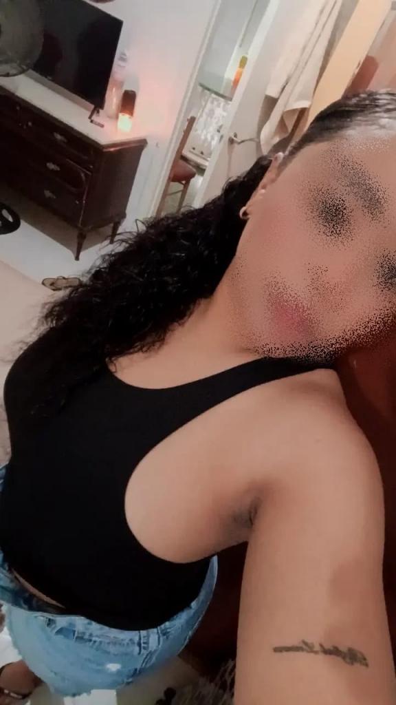 Chica busca chico en Huelva: 