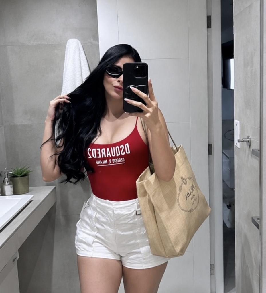 Chica busca chico en Granada: Chica busca chico