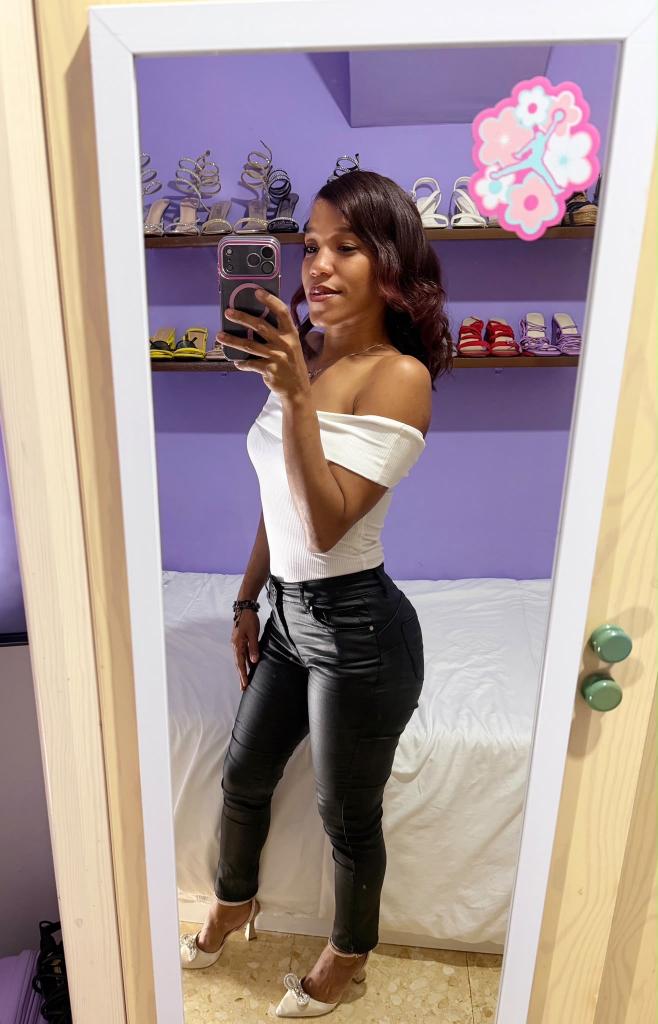 634027873: Chica busca chico en Barcelona