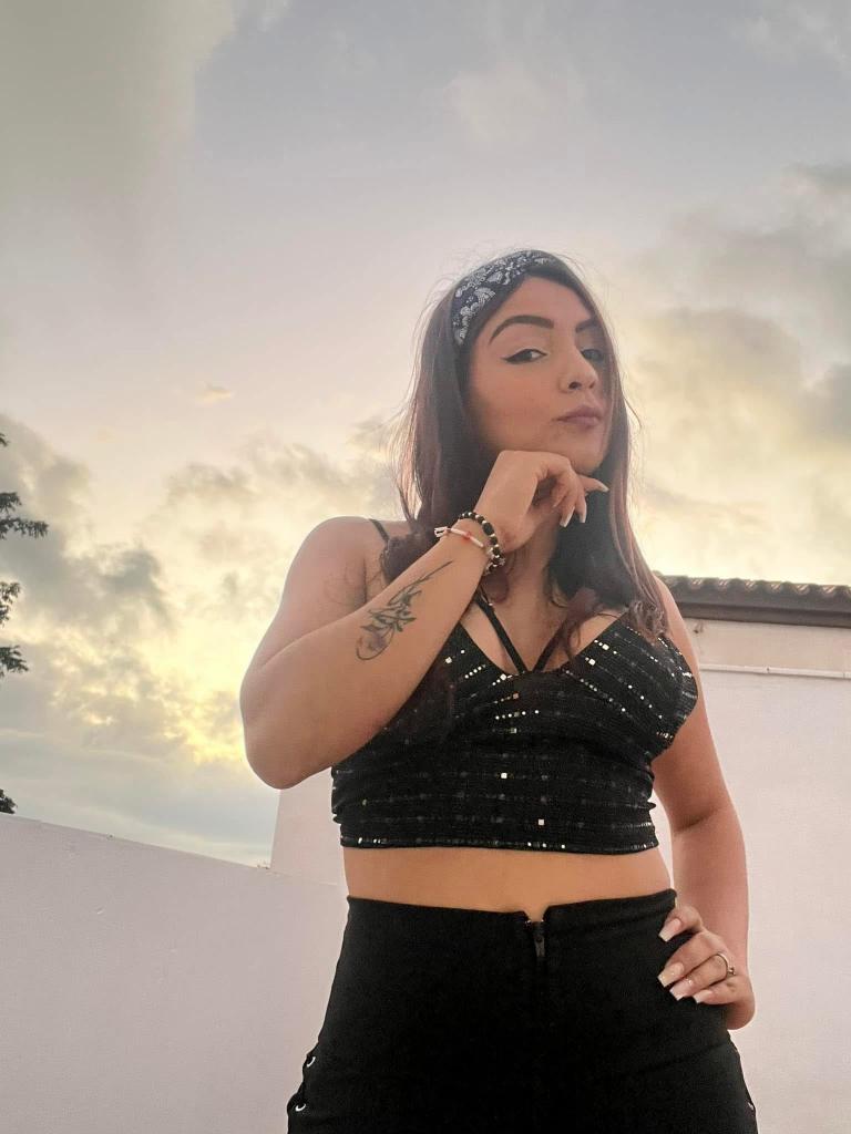 623424321: Chica busca chico en Cádiz