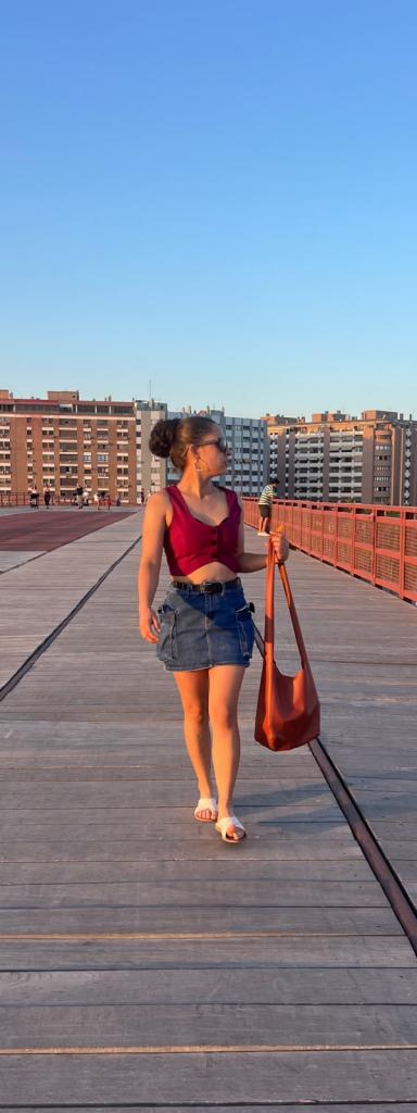 642383281: Chica busca chico en Almería