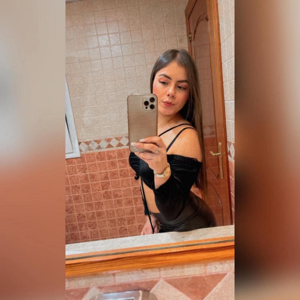 670052647: Chica busca chico en Málaga