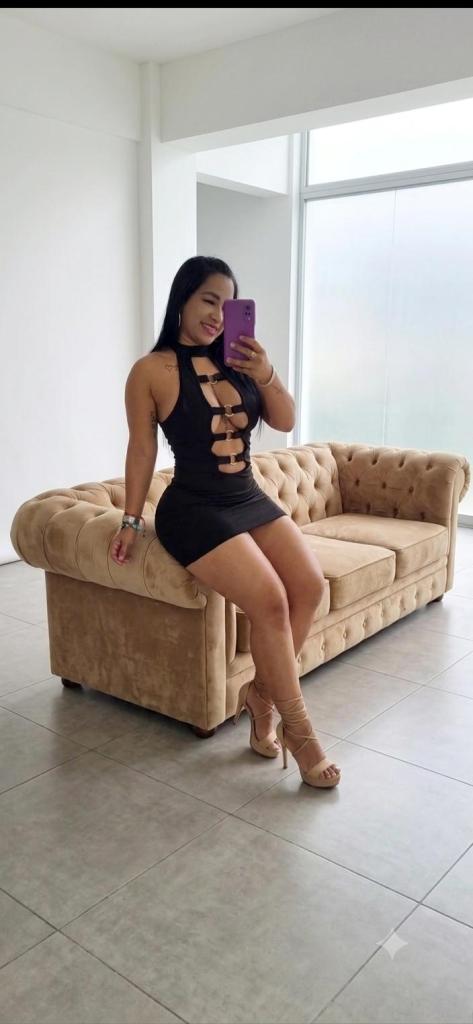 674958711: Chica busca chico en Las Palmas