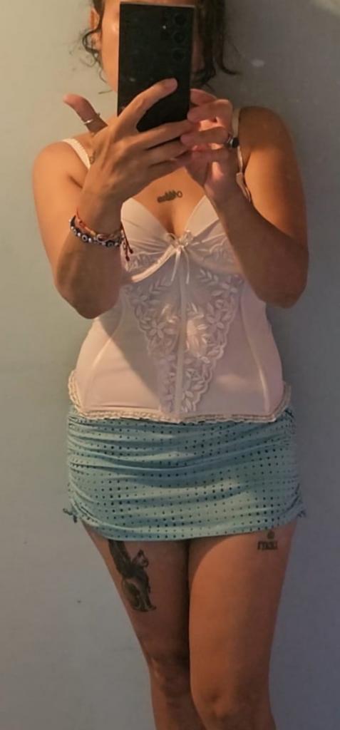 605643866: Chica busca chico en Orense