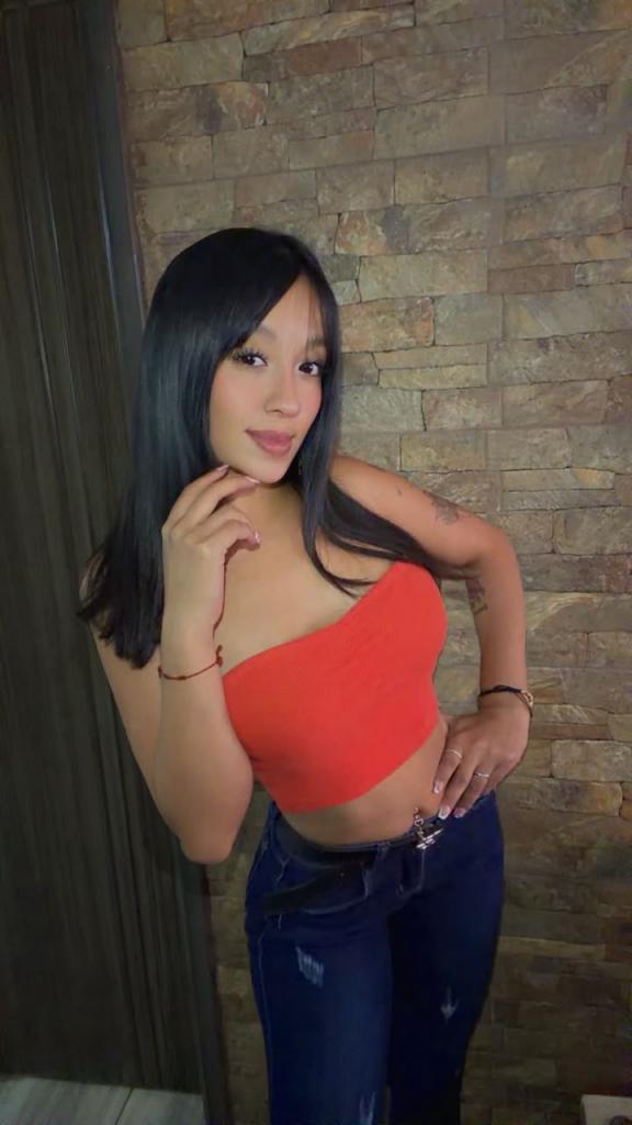 643029282: Chica busca chico en Cantabria