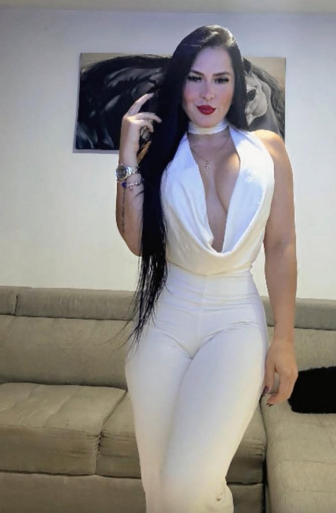 Chica busca chico en Granada: 