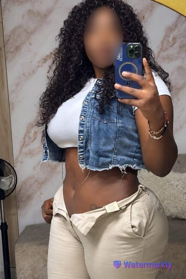 600252313: Chica busca chico en Sevilla